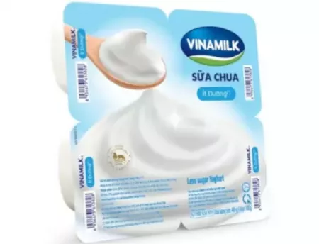 Lốc sữa chua ăn ít đường Vinamilk hộp 100g (4 hộp)